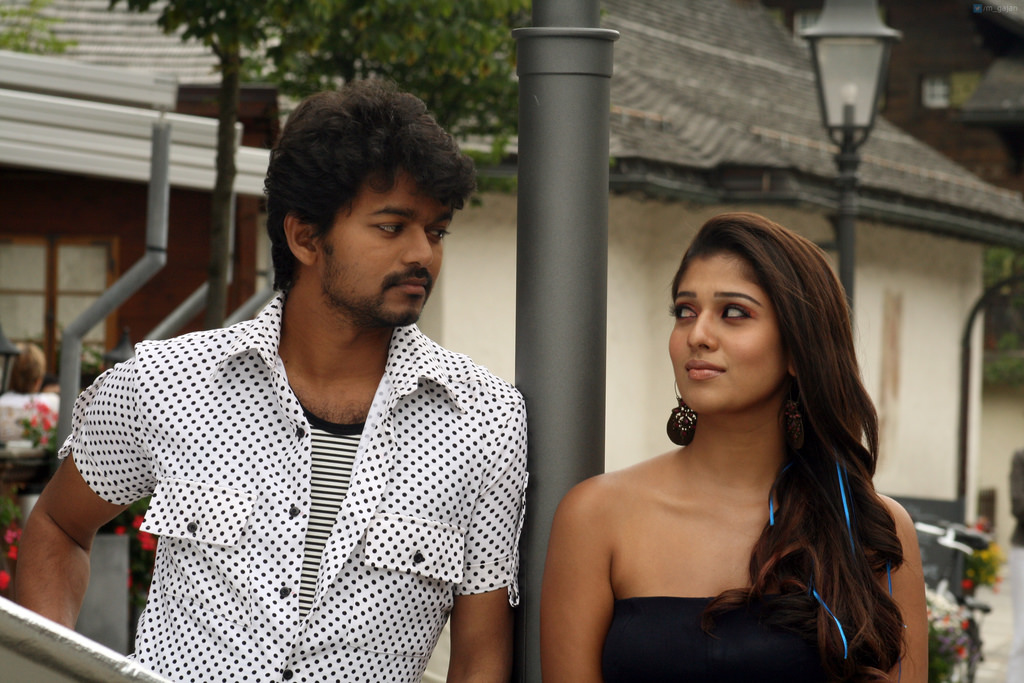 Thalapathy Viay and Nayanthara in Villu