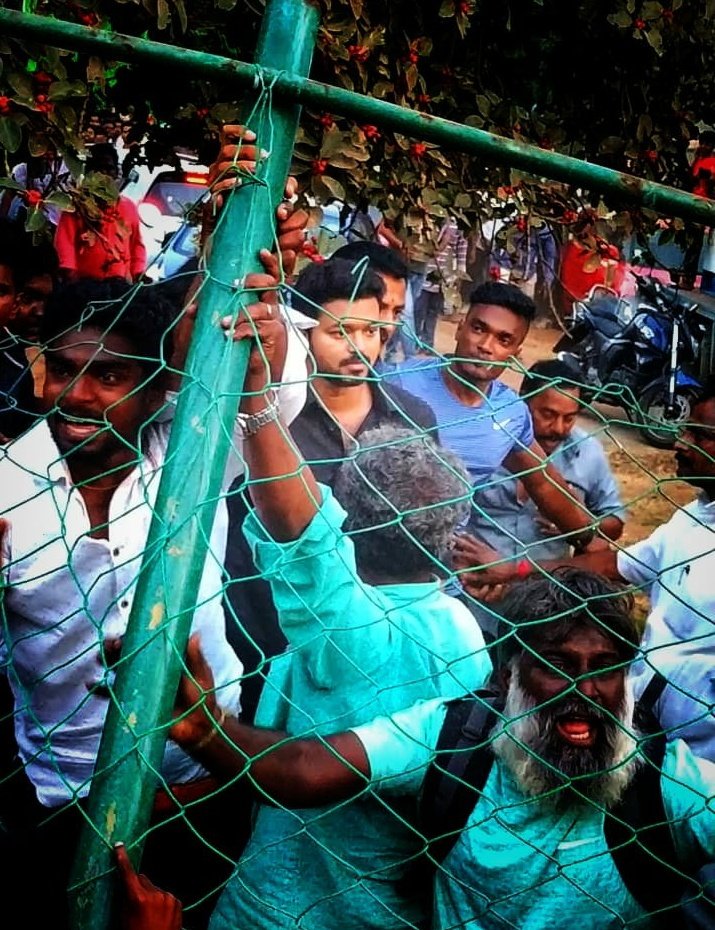 Thalapathy Vijay saves fans at shooting spot!