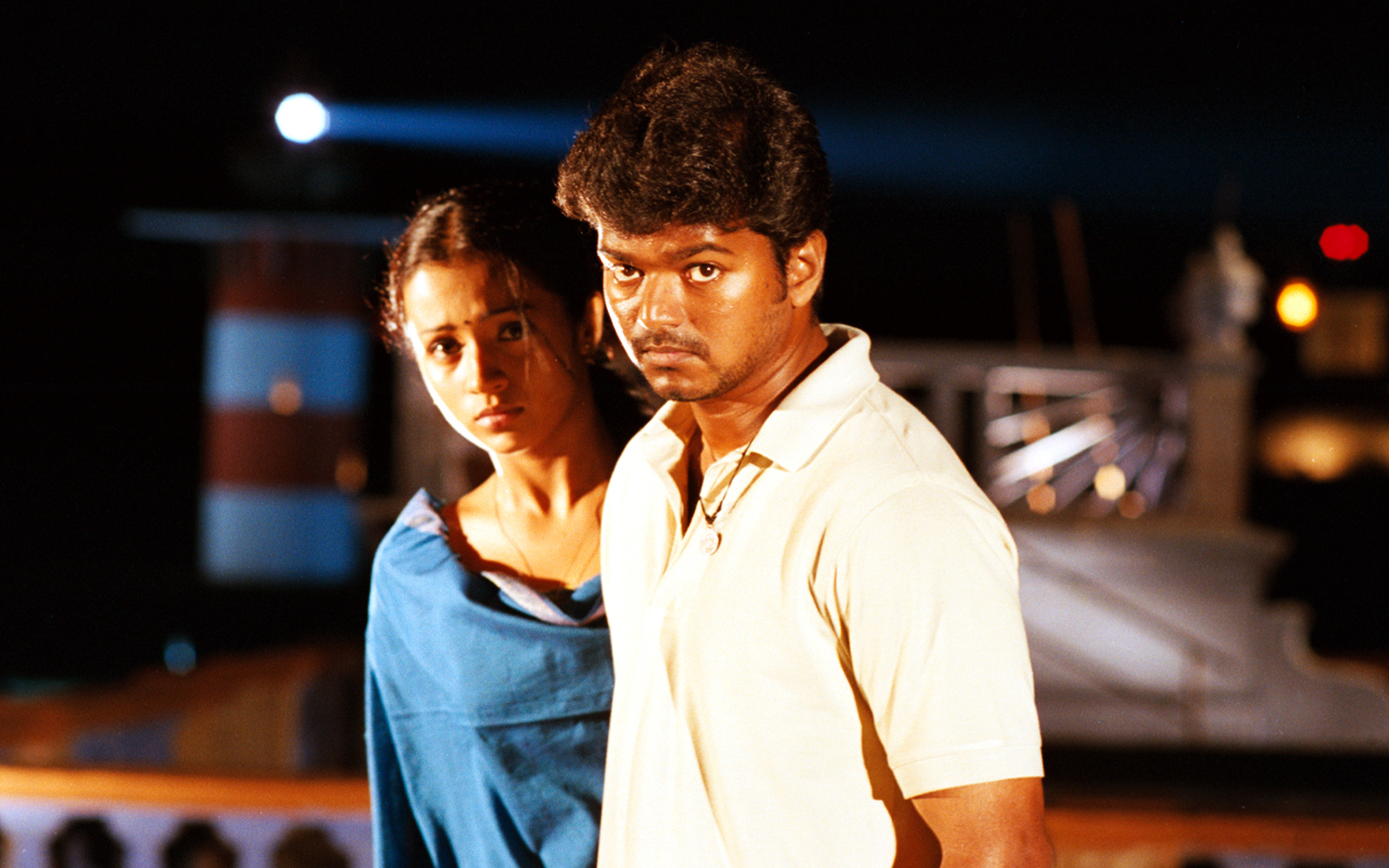 Thalapathy Vijay and Trisha in Ghilli