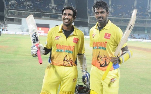 Popular Tamil Actor States Chennai Banglore Match is Sema Boring in Chepauk