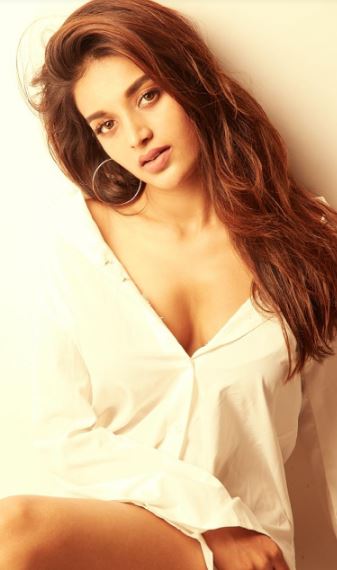 Nidhhi Agerwal