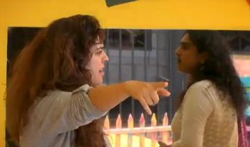 Sherin Crying For Vanithas Complaint 