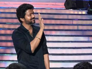 Thalapathy Vijay waves to fans at Bigil Audio Launch