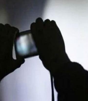 Bangalore Nude pose on video calling police Case 