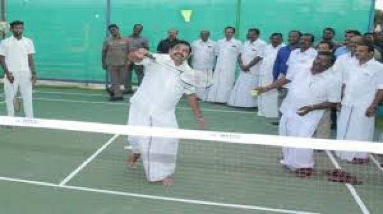 TN CM Edappadi Palanisamy plays Tennis in Salem