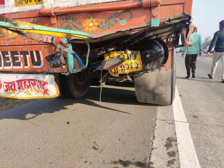 Shaban Azmi car accident Javed Akthar Mumbai Pune Express Highway