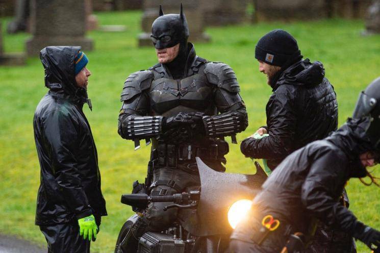 Robert Pattinson Batman shooting spot photos and videos go viral Matt Reeves