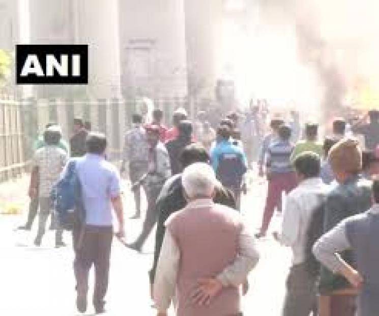 Delhi Police constable killed during CAA Protest Section 144 in 10 places