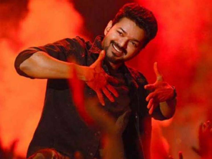 Thalapathy Vijay takes off for vacation after finishing Master