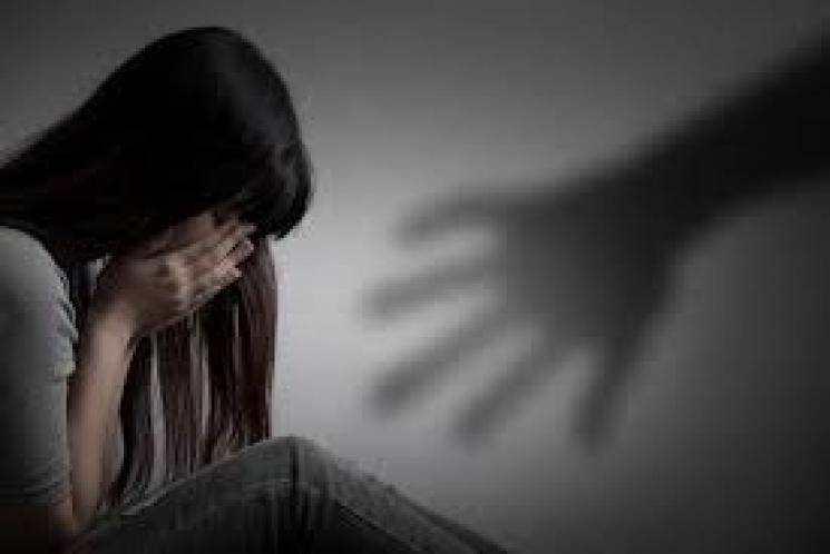 College girl commites suicide after rape