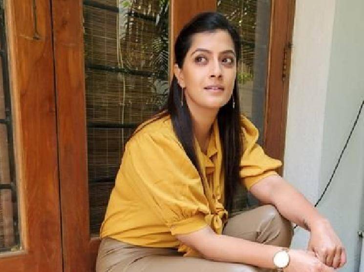 Varalaxmi Sarathkumar condemns both irresponsible public and Police