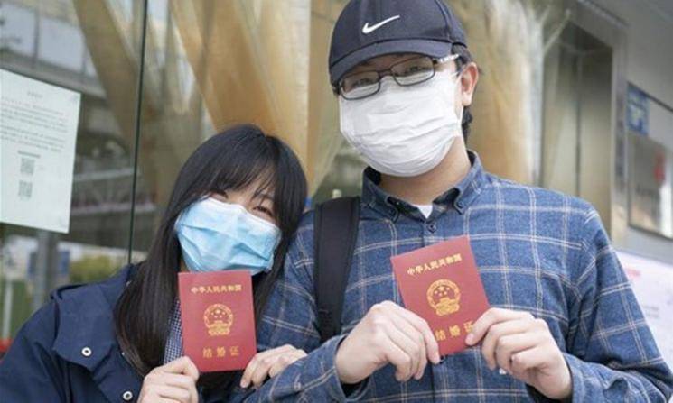 Coronavirus lockdown China Wuhan marriage application system crashes