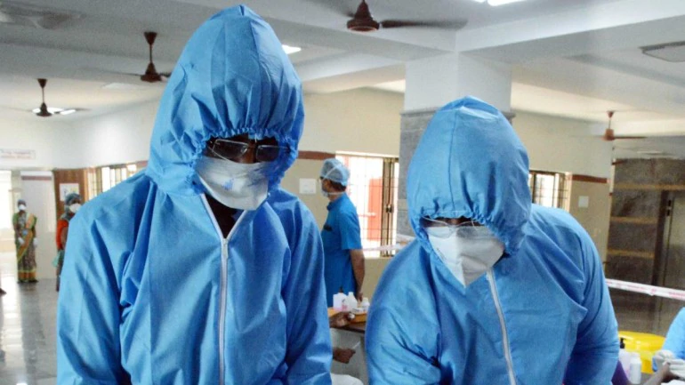 Coronavirus Chennai Locals attack ambulance staff body burial