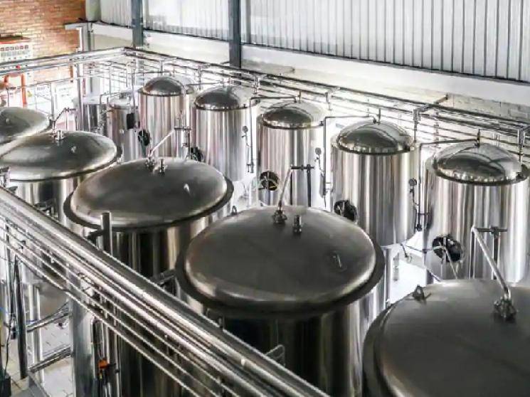 1 lakh litres of fresh beer to go down drain in Maharashtra due to COVID