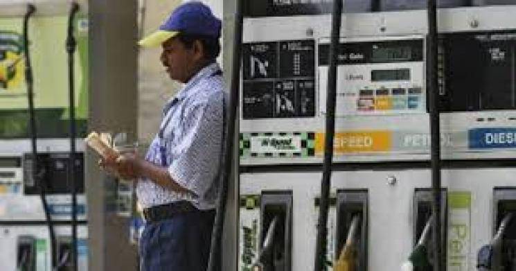 Petrol, Diesel Value Added Tax Increase in Tamil Nadu