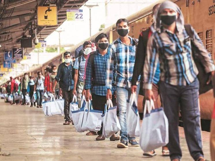 Coronavirus lockdown Indian Congress to pay migrants train fares