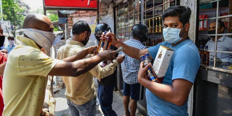 Coronavirus lockdown | Swiggy and Zomato begin liquor home delivery in Jharkhand