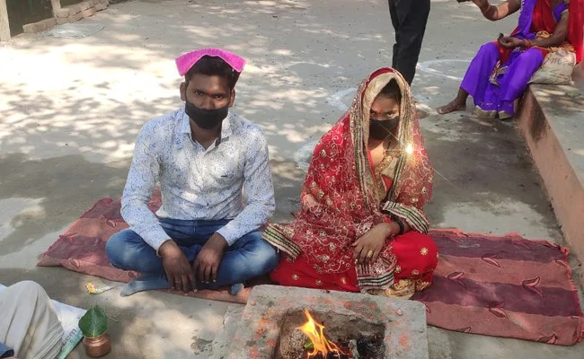 20-year-old Kanpur woman walks alone amidst coronavirus lockdown to get married