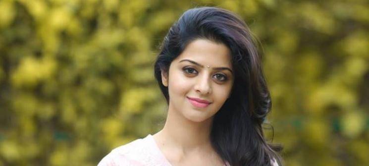 Vedhika Dancing For Master Movie Kutty Story Song