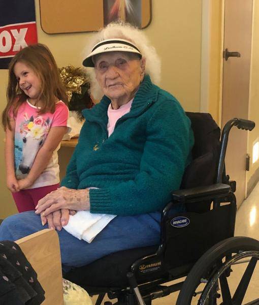 103-year-old woman celebrates beating coronavirus with a cold beer