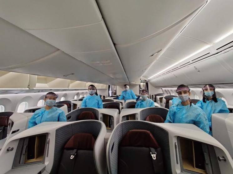 Coronavirus crisis | Keep middle seats empty or give 'wrap-around gowns': DGCA to Airlines