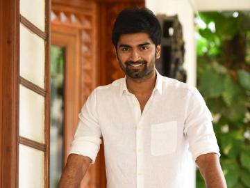 Atharvaa Signs New Film With Global Infotainment
