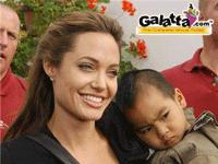 Angelina Jolie enraged by Iraq war Angelina Jolie enraged by Iraq war