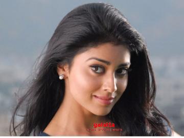 Shriya Saran to play Manju Warrier role in Asuran Telugu remake - Telugu Movie Cinema News