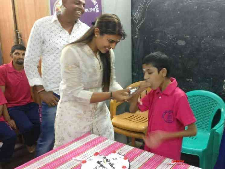 Aishwarya Rajesh birthday with underprivileged children - Tamil Movie Cinema News