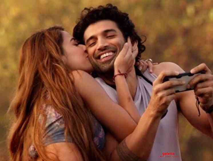 Chal Ghar Chalen Video Malang Aditya Roy Kapur Disha Patani - Hindi Movie Cinema News