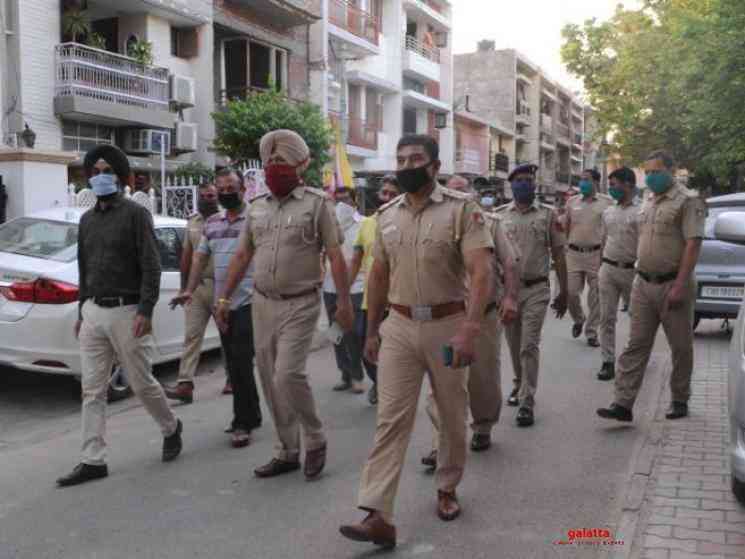 Punjab Patiala Nihang violence doctors reattach Policeman hand - Telugu Movie Cinema News