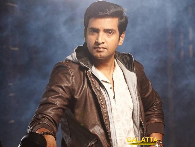 Santhanam plays a cop in Odi Odi Uzhaikkanum Santhanam plays a cop in Odi Odi Uzhaikkanum