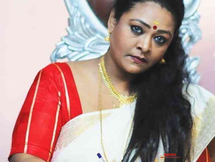Shakeela Rasina Motta Modati Kutumba Katha Chitram Movie Shakeela - Tamil Movie Cinema News