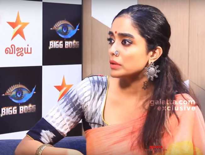 முகெனுடன் ஏற்பட்ட சண்டை குறித்து அபிராமி விளக்கம் ! - Tamil Movie Cinema News முகெனுடன் ஏற்பட்ட சண்டை குறித்து அபிராமி விளக்கம் ! - Tamil Movie Cinema News