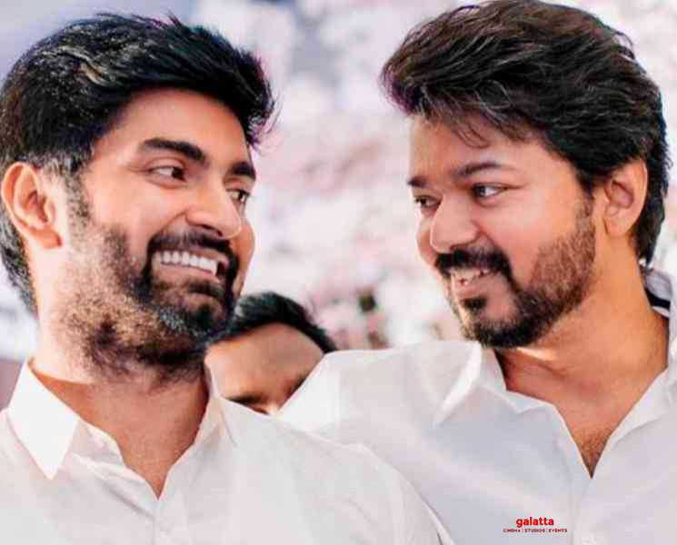 தளபதியோட ஒரு மாஸ்டர் போட்டோ ! வைரலாகும் அதர்வா புகைப்படம் - Tamil Movie Cinema News தளபதியோட ஒரு மாஸ்டர் போட்டோ ! வைரலாகும் அதர்வா புகைப்படம் - Tamil Movie Cinema News
