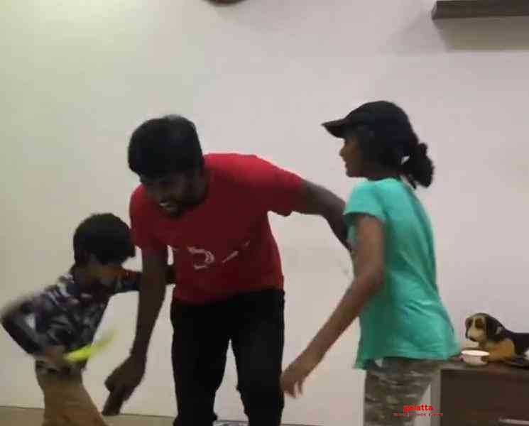 வெளிய போனீங்கன்னா அவ்ளோதான் ! சூரியின் விழிப்புணர்வு வீடியோ - Tamil Movie Cinema News வெளிய போனீங்கன்னா அவ்ளோதான் ! சூரியின் விழிப்புணர்வு வீடியோ - Tamil Movie Cinema News