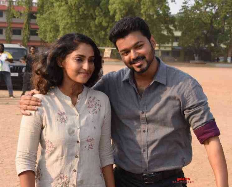 மாஸ்டர் தியேட்டர்ல பார்க்க நானும் வெயிட்டிங்-பிகில் நடிகை வெளிப்படை ! - Tamil Movie Cinema News மாஸ்டர் தியேட்டர்ல பார்க்க நானும் வெயிட்டிங்-பிகில் நடிகை வெளிப்படை ! - Tamil Movie Cinema News