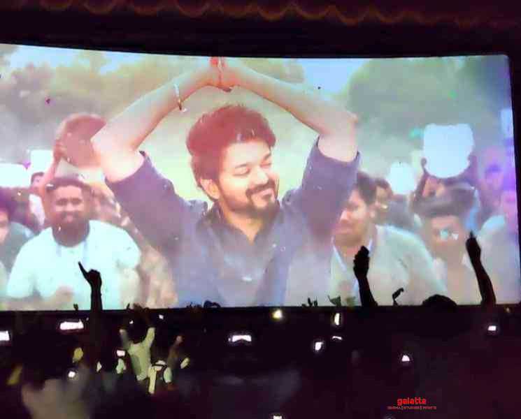 நேரடியாக OTT-யில் வெளியாகிறதா மாஸ்டர்...? விஜய் தரப்பு விளக்கம் இதோ - Tamil Movie Cinema News நேரடியாக OTT-யில் வெளியாகிறதா மாஸ்டர்...? விஜய் தரப்பு விளக்கம் இதோ - Tamil Movie Cinema News