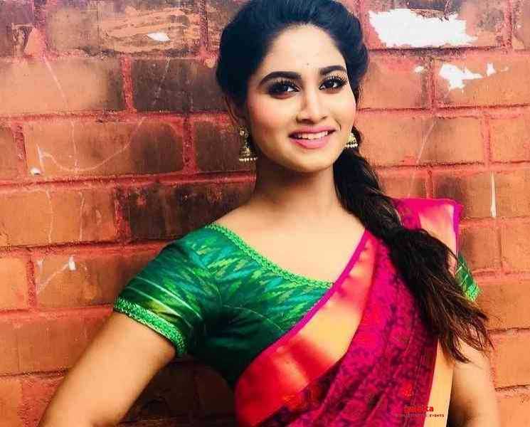 பிறந்தநாள் கொண்டாட்டம் இப்படி தான் இருந்தது...ஷிவானி பதிவு ! - Tamil Movie Cinema News பிறந்தநாள் கொண்டாட்டம் இப்படி தான் இருந்தது...ஷிவானி பதிவு ! - Tamil Movie Cinema News