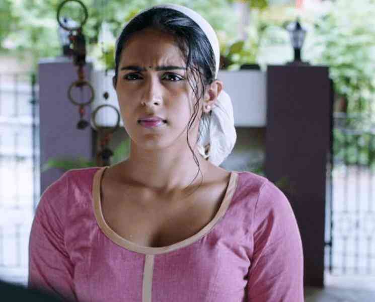 கேலி செய்த ரசிகருக்கு சரியான பதிலடி கொடுத்த கோமாளி பட நடிகை - Tamil Movie Cinema News கேலி செய்த ரசிகருக்கு சரியான பதிலடி கொடுத்த கோமாளி பட நடிகை - Tamil Movie Cinema News