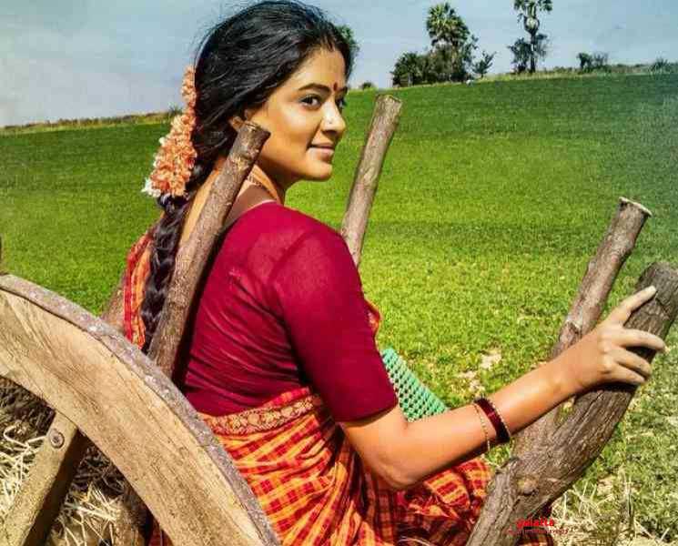 அசுரன் ரீமேக்கில் ப்ரியாமணியின் லுக் வெளியீடு ! - Tamil Movie Cinema News அசுரன் ரீமேக்கில் ப்ரியாமணியின் லுக் வெளியீடு ! - Tamil Movie Cinema News