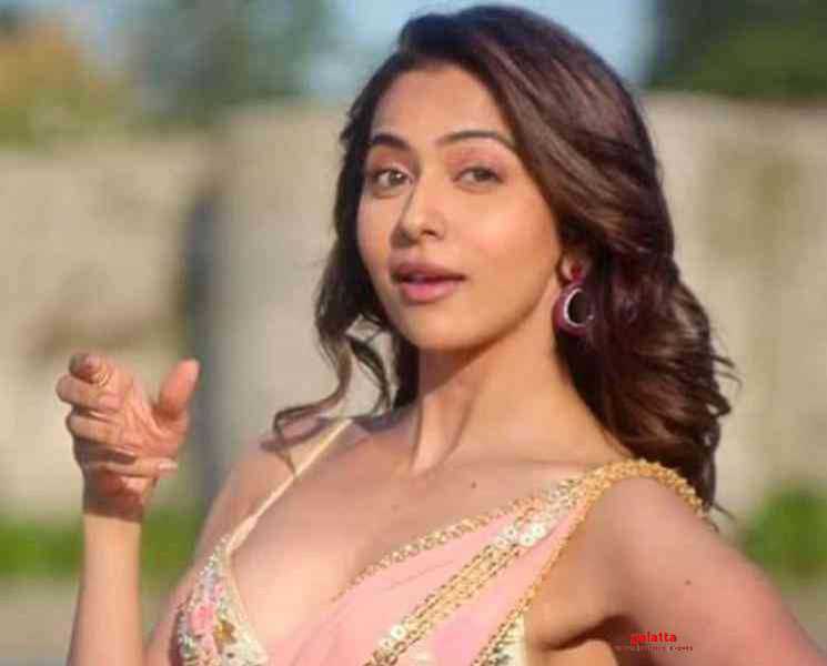மது வாங்கி சென்றேனா...நடிகை ரகுல் ப்ரீத் விளக்கம் ! - Tamil Movie Cinema News மது வாங்கி சென்றேனா...நடிகை ரகுல் ப்ரீத் விளக்கம் ! - Tamil Movie Cinema News