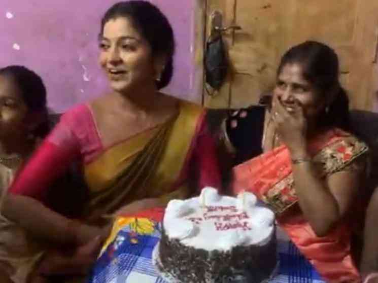ரசிகையின் பிறந்தநாளை கொண்டாடிய பாண்டியன் ஸ்டோர்ஸ் நடிகை ! - Tamil Movie Cinema News ரசிகையின் பிறந்தநாளை கொண்டாடிய பாண்டியன் ஸ்டோர்ஸ் நடிகை ! - Tamil Movie Cinema News