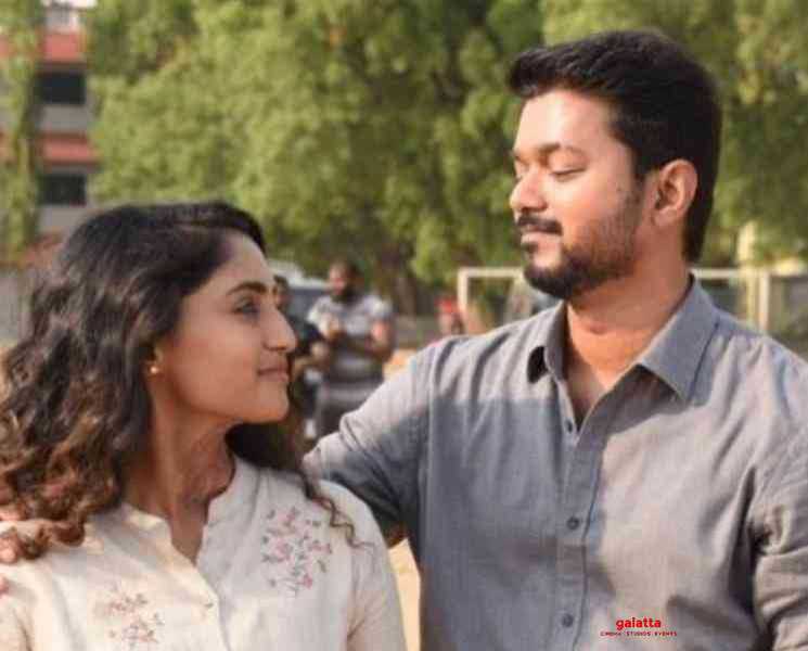 பிகில் நடிகையின் அசத்தல் டிக்டாக் வீடியோ ! - Tamil Movie Cinema News பிகில் நடிகையின் அசத்தல் டிக்டாக் வீடியோ ! - Tamil Movie Cinema News