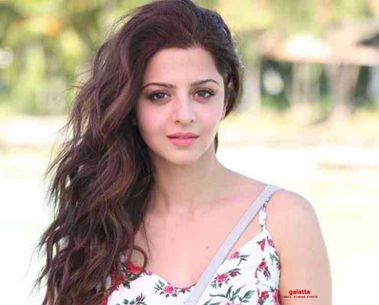 வேதிகாவின் வேகமான லாக்டவுன் நடனம் ! வைரலாகும் வீடியோ - Tamil Movie Cinema News வேதிகாவின் வேகமான லாக்டவுன் நடனம் ! வைரலாகும் வீடியோ - Tamil Movie Cinema News