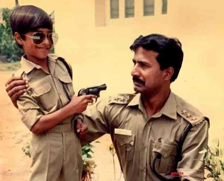 தந்தையுடன் போலீஸ் விளையாட்டு விளையாடிய விஷ்ணு ! வைரலாகும் புகைப்படம் - Tamil Movie Cinema News தந்தையுடன் போலீஸ் விளையாட்டு விளையாடிய விஷ்ணு ! வைரலாகும் புகைப்படம் - Tamil Movie Cinema News