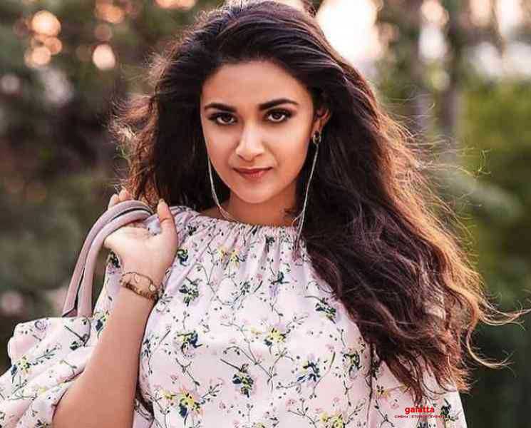 லாக்டவுனை சரியாக பயன்படுத்தும் நடிகை கீர்த்தி சுரேஷ் ! - Tamil Movie Cinema News லாக்டவுனை சரியாக பயன்படுத்தும் நடிகை கீர்த்தி சுரேஷ் ! - Tamil Movie Cinema News