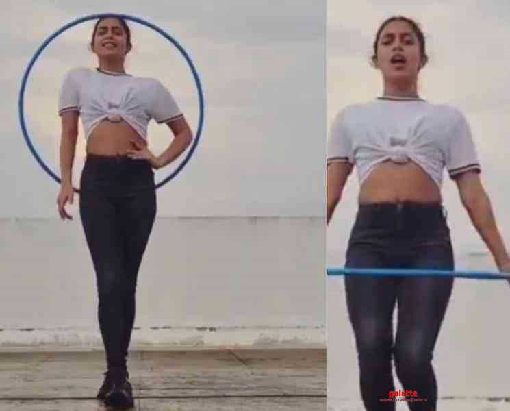 நடனமாடி விஜய்க்கு வாழ்த்து தெரிவிக்கும் சம்யுக்தா ஹெக்டே ! - Tamil Movie Cinema News நடனமாடி விஜய்க்கு வாழ்த்து தெரிவிக்கும் சம்யுக்தா ஹெக்டே ! - Tamil Movie Cinema News