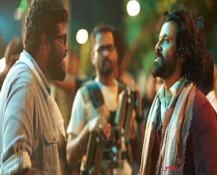 விக்ரமின் கோப்ரா டீஸர் குறித்து மனம் திறந்த அஜய் ஞானமுத்து ! - Tamil Movie Cinema News விக்ரமின் கோப்ரா டீஸர் குறித்து மனம் திறந்த அஜய் ஞானமுத்து ! - Tamil Movie Cinema News