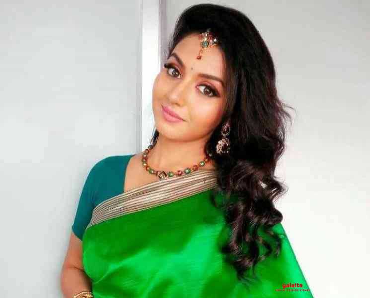 நிலுவையில் உள்ள பணிகளை முடிப்பதில் ஆர்வம் காட்டும் சீரியல் பிரபலம் வித்யா ! - Tamil Movie Cinema News நிலுவையில் உள்ள பணிகளை முடிப்பதில் ஆர்வம் காட்டும் சீரியல் பிரபலம் வித்யா ! - Tamil Movie Cinema News